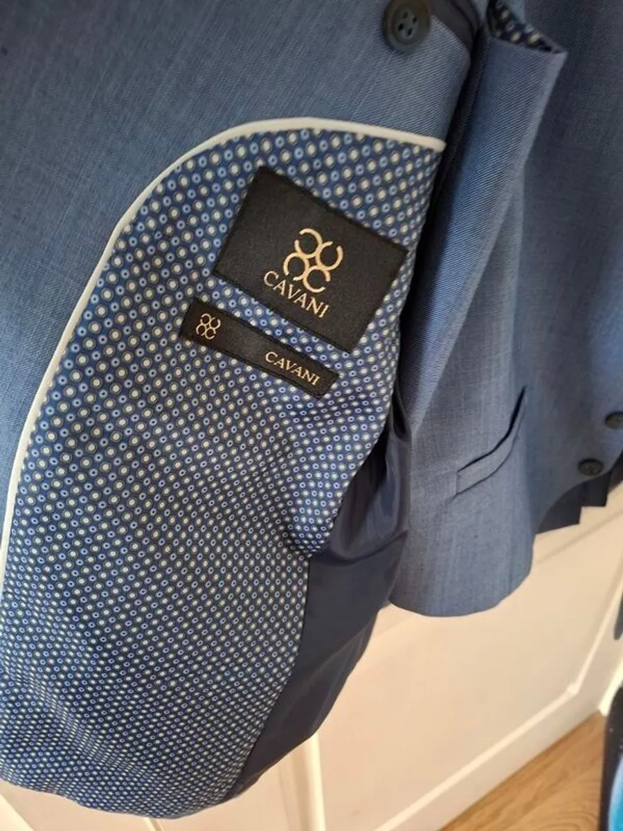 Cavani Suit - Image 2