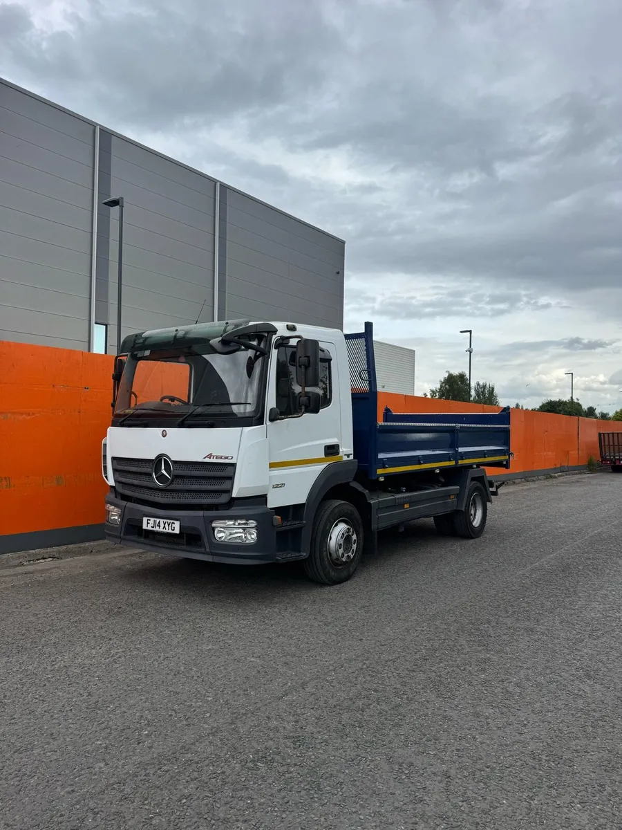 Mercedes Actros 12 ton tipper - Image 2
