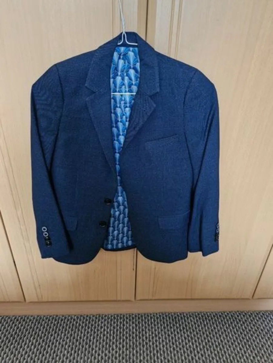 Boys first communion suit - Image 3
