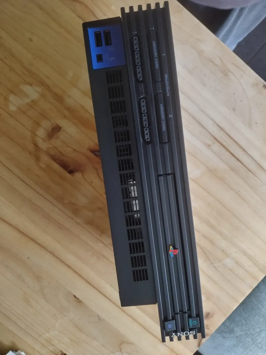 Playstation 2 - Image 2