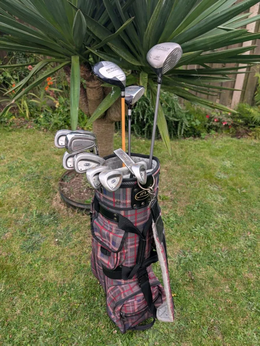 Adult set of Golf clubs must go today - Image 1