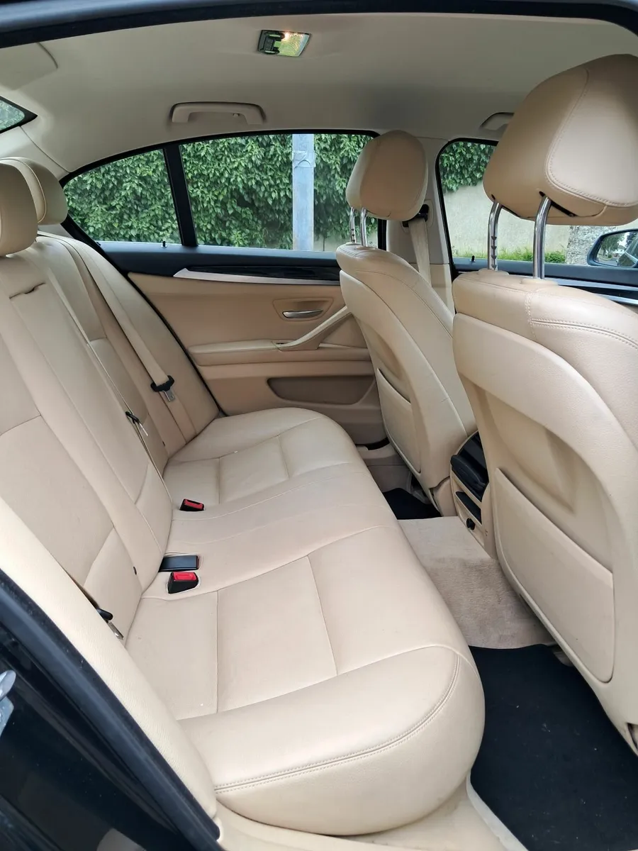 BMW 5-Series 2013 - Image 2