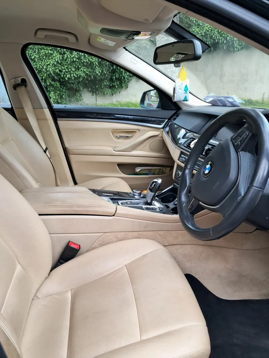 BMW 5-Series 2013 - Image 4
