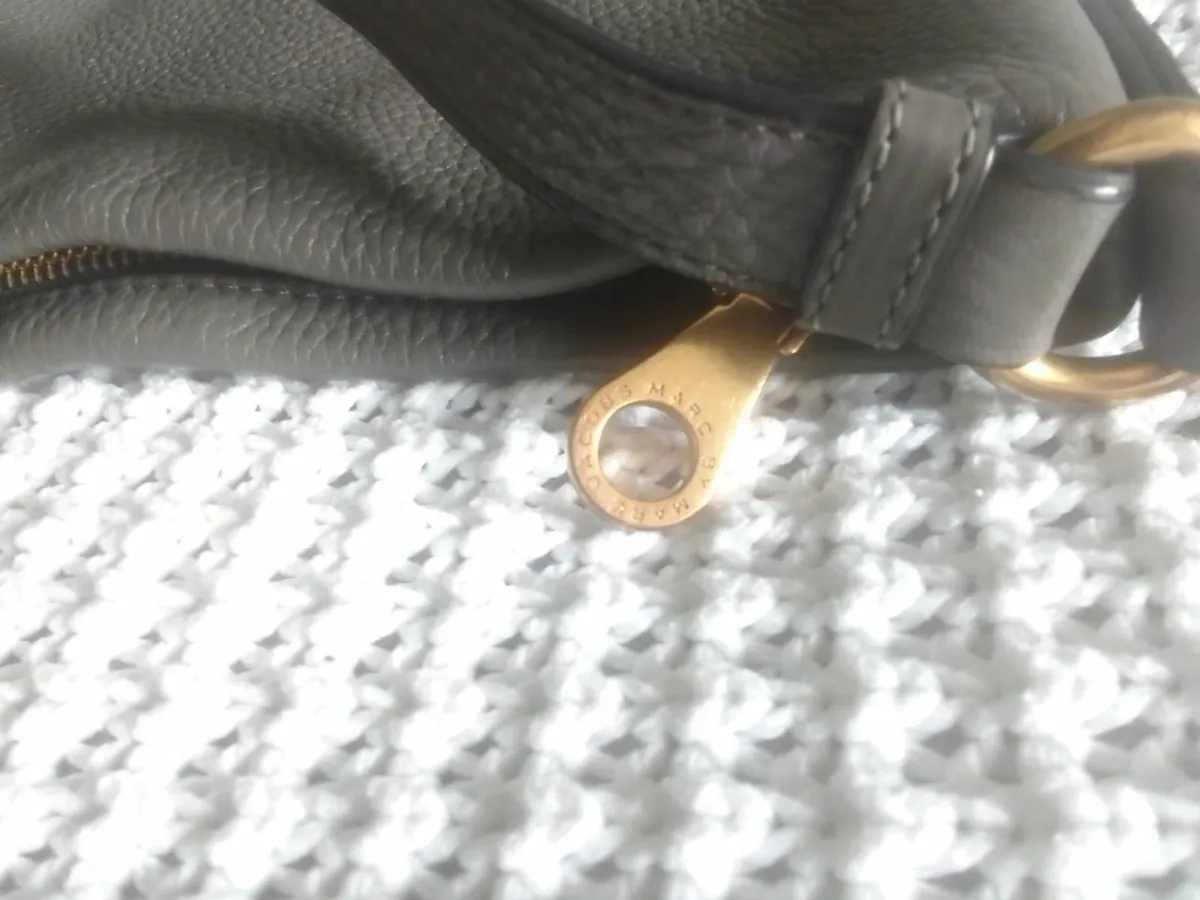 MARC JACOBS GREY SOFT LEATHER CROSSBODY BAG - Image 3