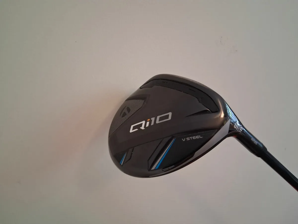 Taylormade Qi10 fairway wood - Image 1