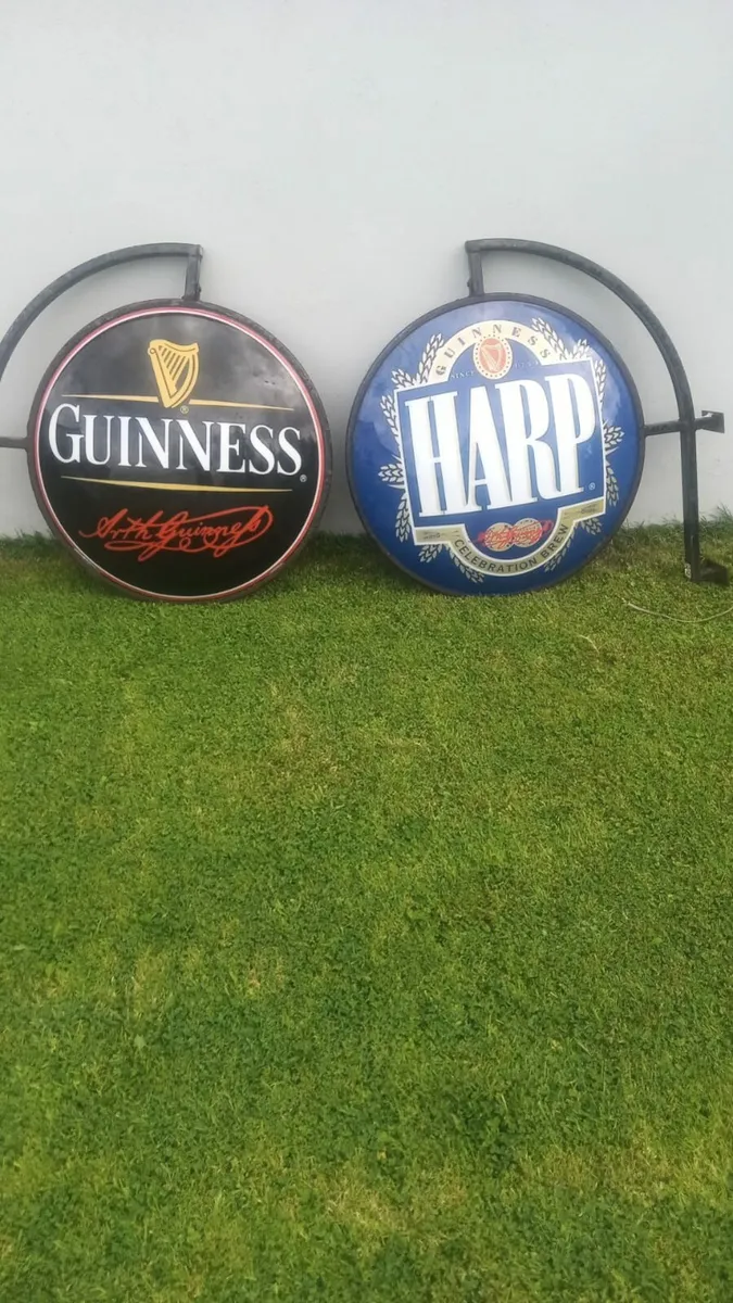 Pub bar sign - Image 1