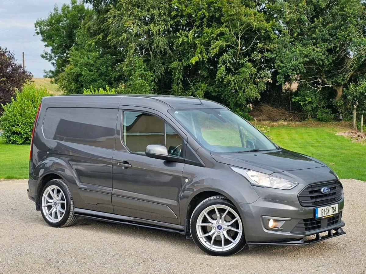 2019 Ford Transit Connect Trend - Image 2
