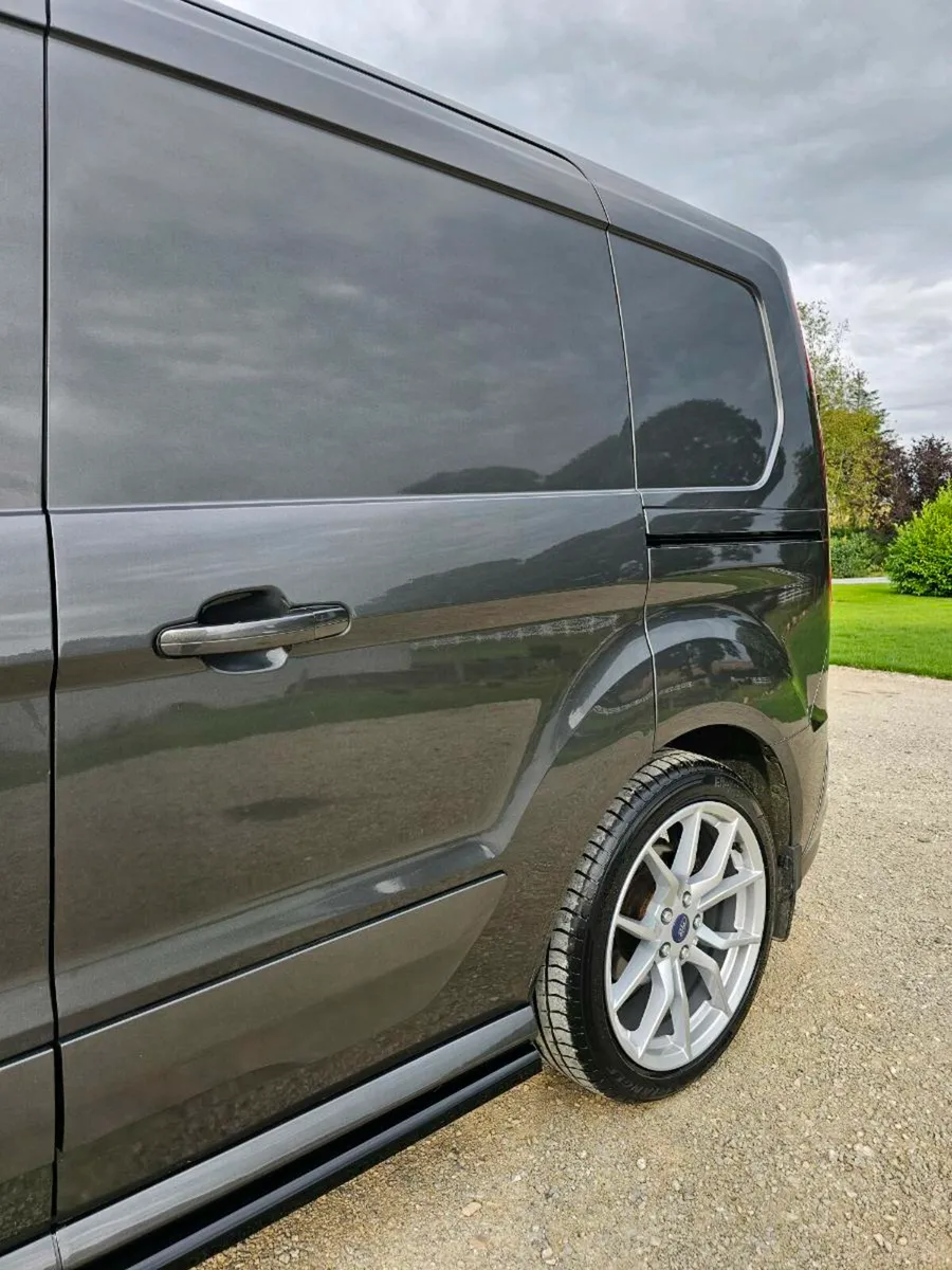2019 Ford Transit Connect Trend - Image 4