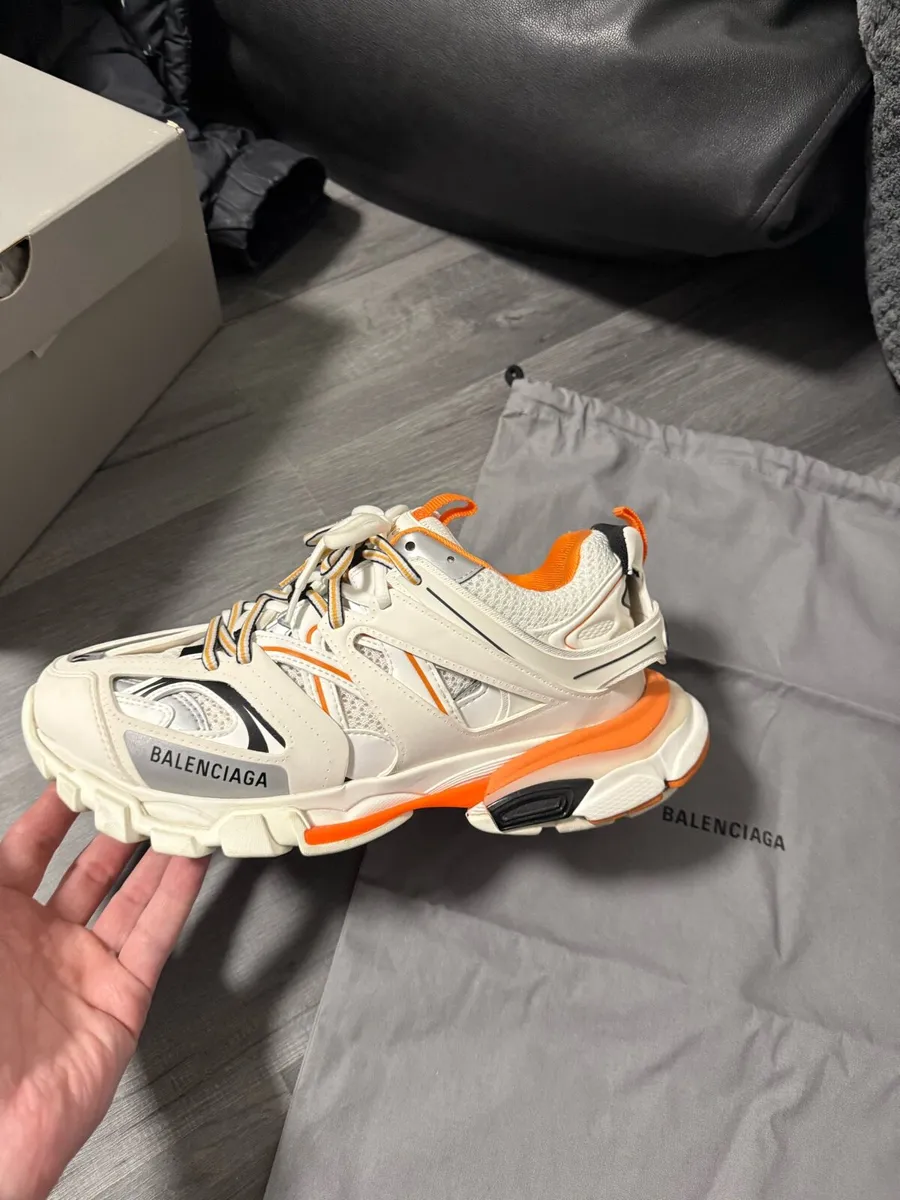 Balenciaga tracks - Image 2