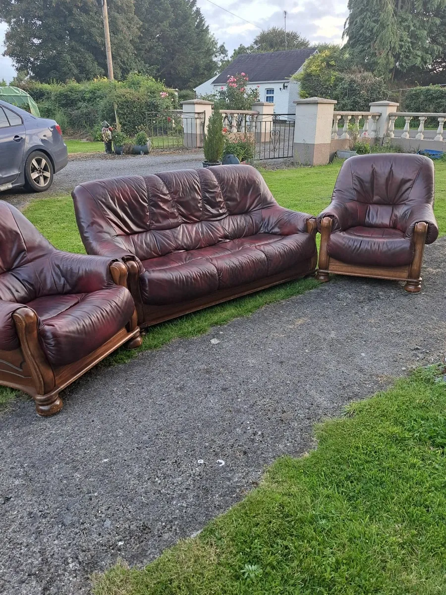 Leather siting room furniture - Image 4