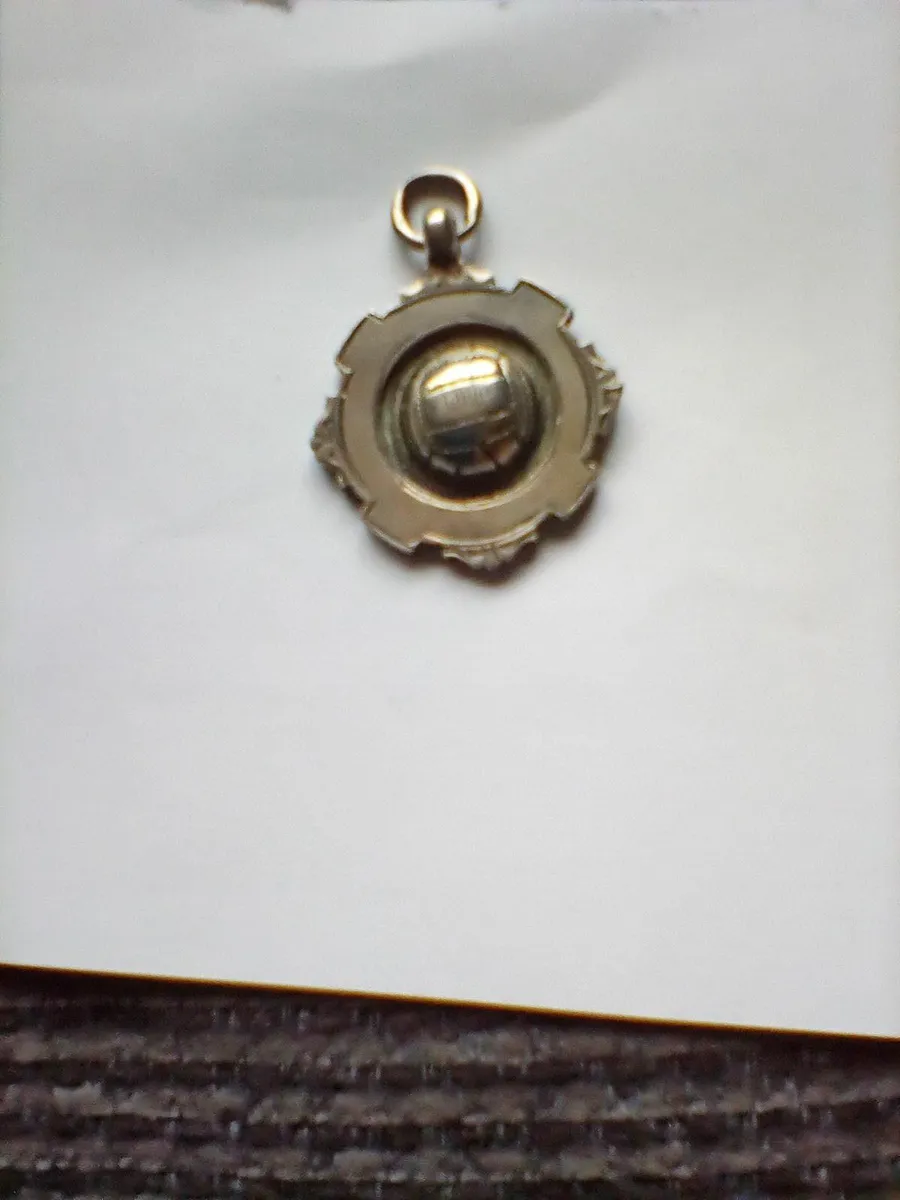 Vintage football medal 1936. - Image 2