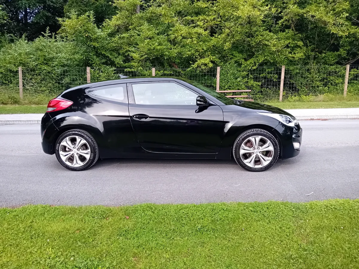 131 HYUNDAI VELOSTER  1.6 GDI SPORT 6 SPEED 101K - Image 4
