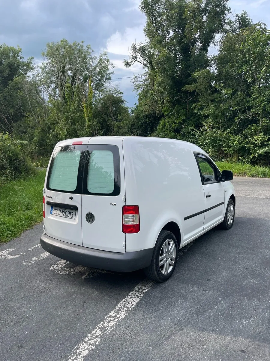 Volkswagen Caddy - Image 2