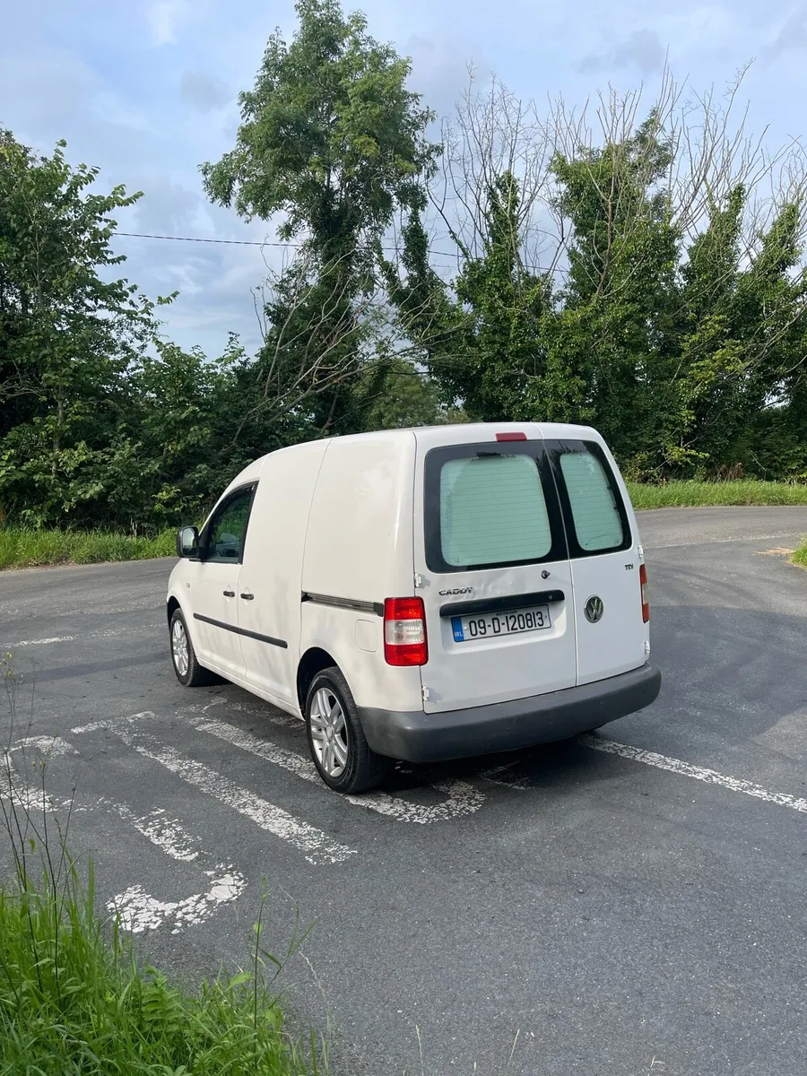 Volkswagen Caddy - Image 4