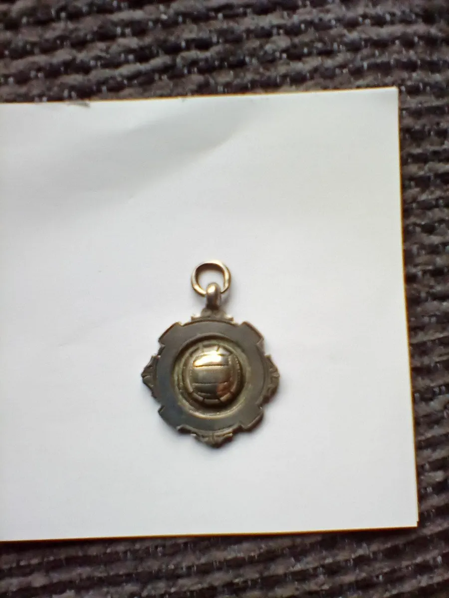Vintage football medal 1936. - Image 1