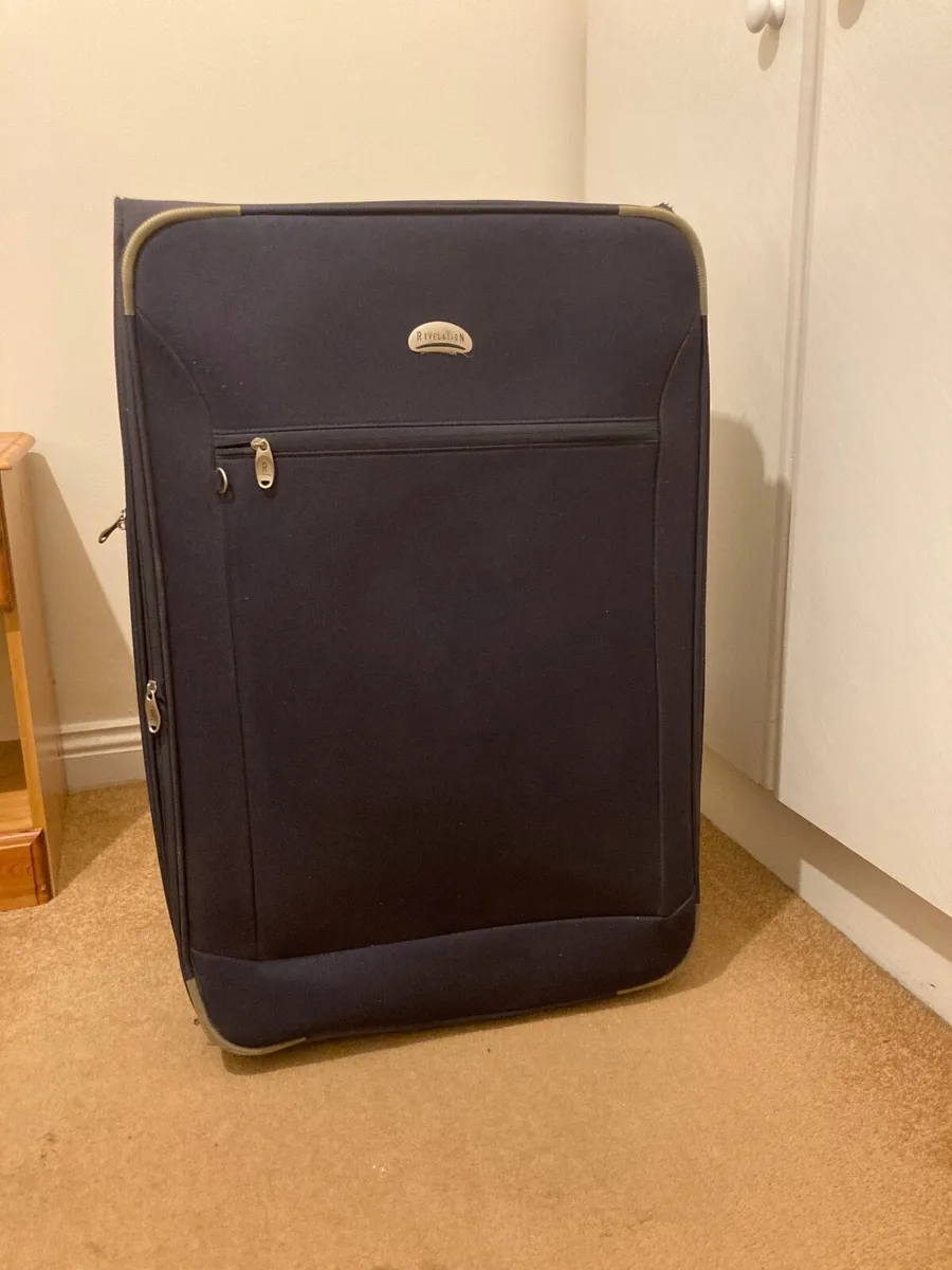 Large suitcase - Image 1