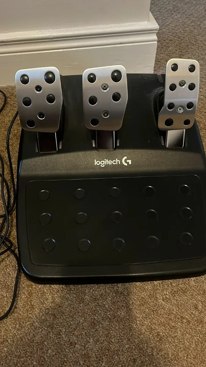 XBox Logitech G29 Steering Wheel and Pedals - Image 1