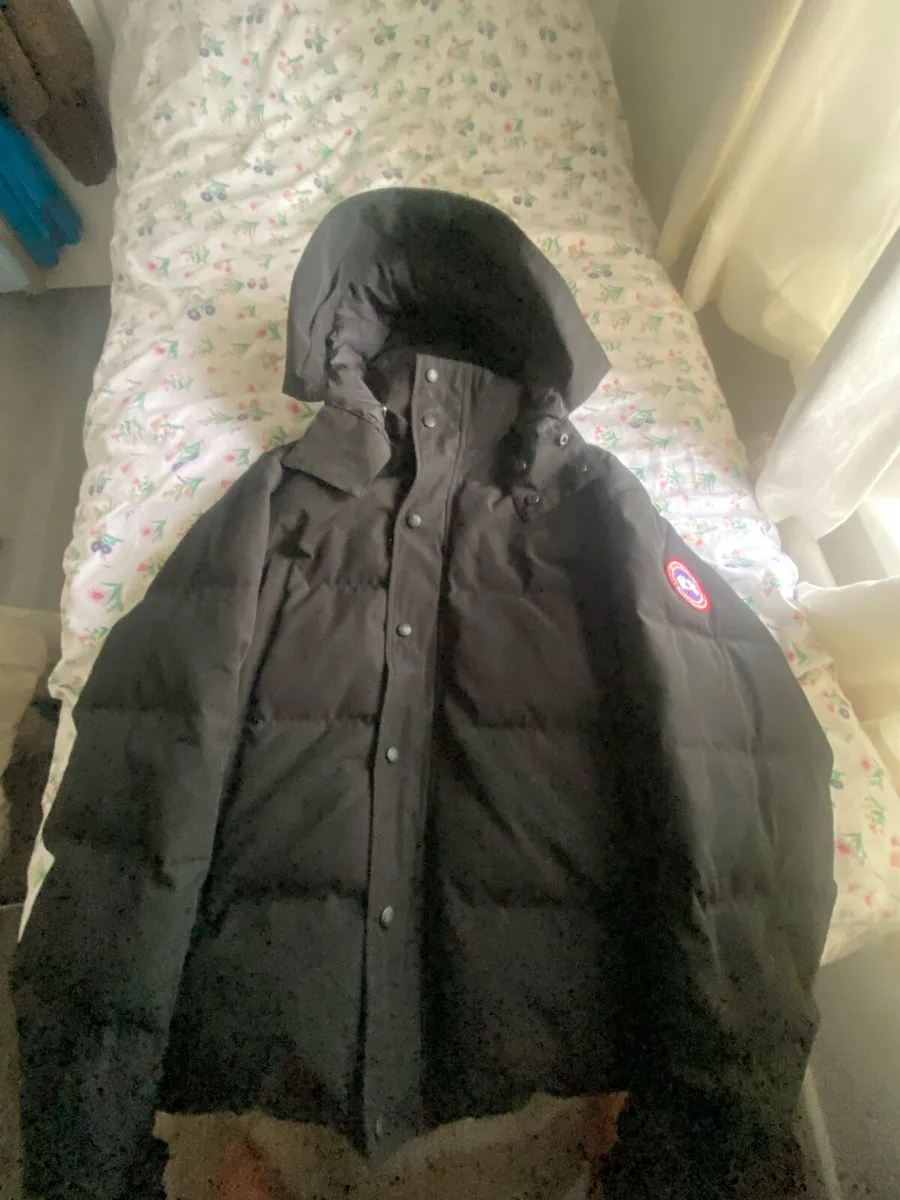 Canada goose jacket - Image 1