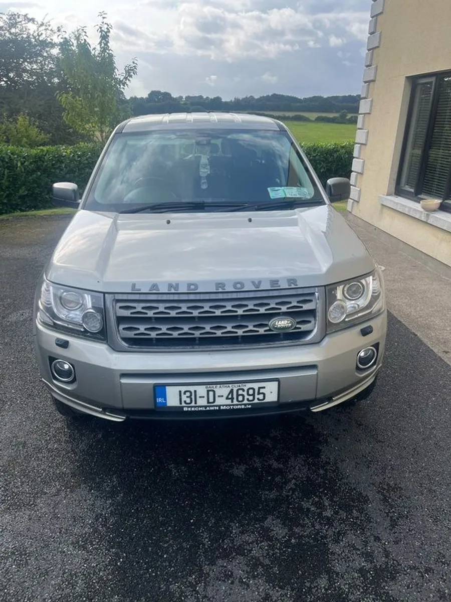 2013 Land Rover Freelander - Image 1