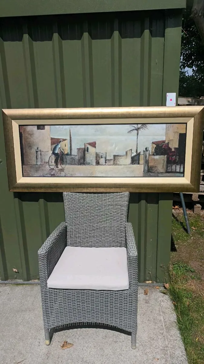 V large framed print, D18 - Image 1