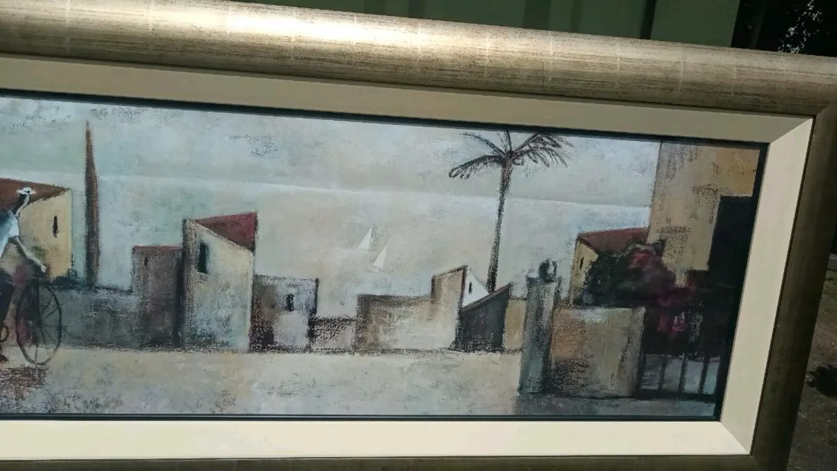 V large framed print, D18 - Image 4