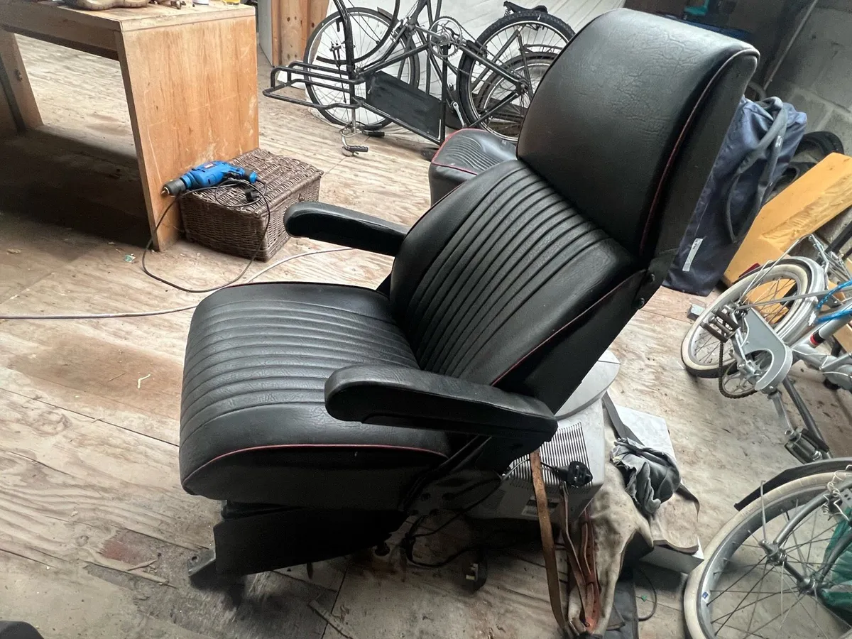 Old transit reupholstered seats - Image 2