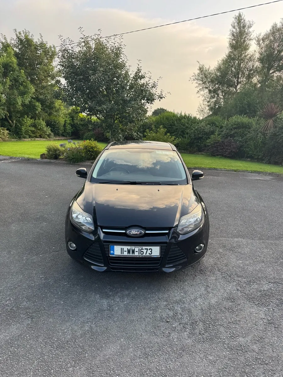 Ford Focus Saloon Low Milage - Image 2