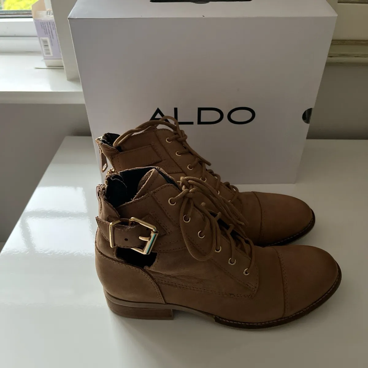 Aldo Tan Boots. - Image 1