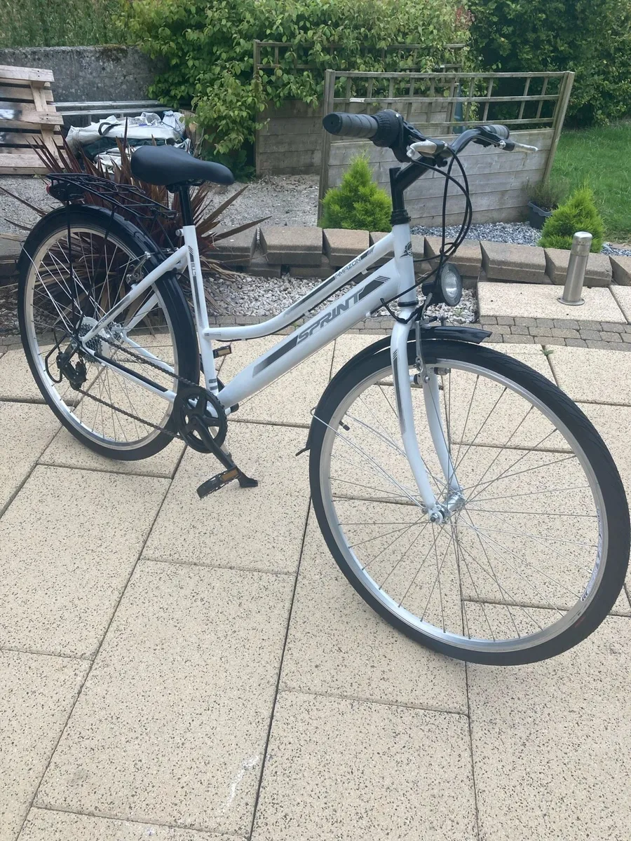 Sprint Amazon CTB 28 ladies bike - Image 1