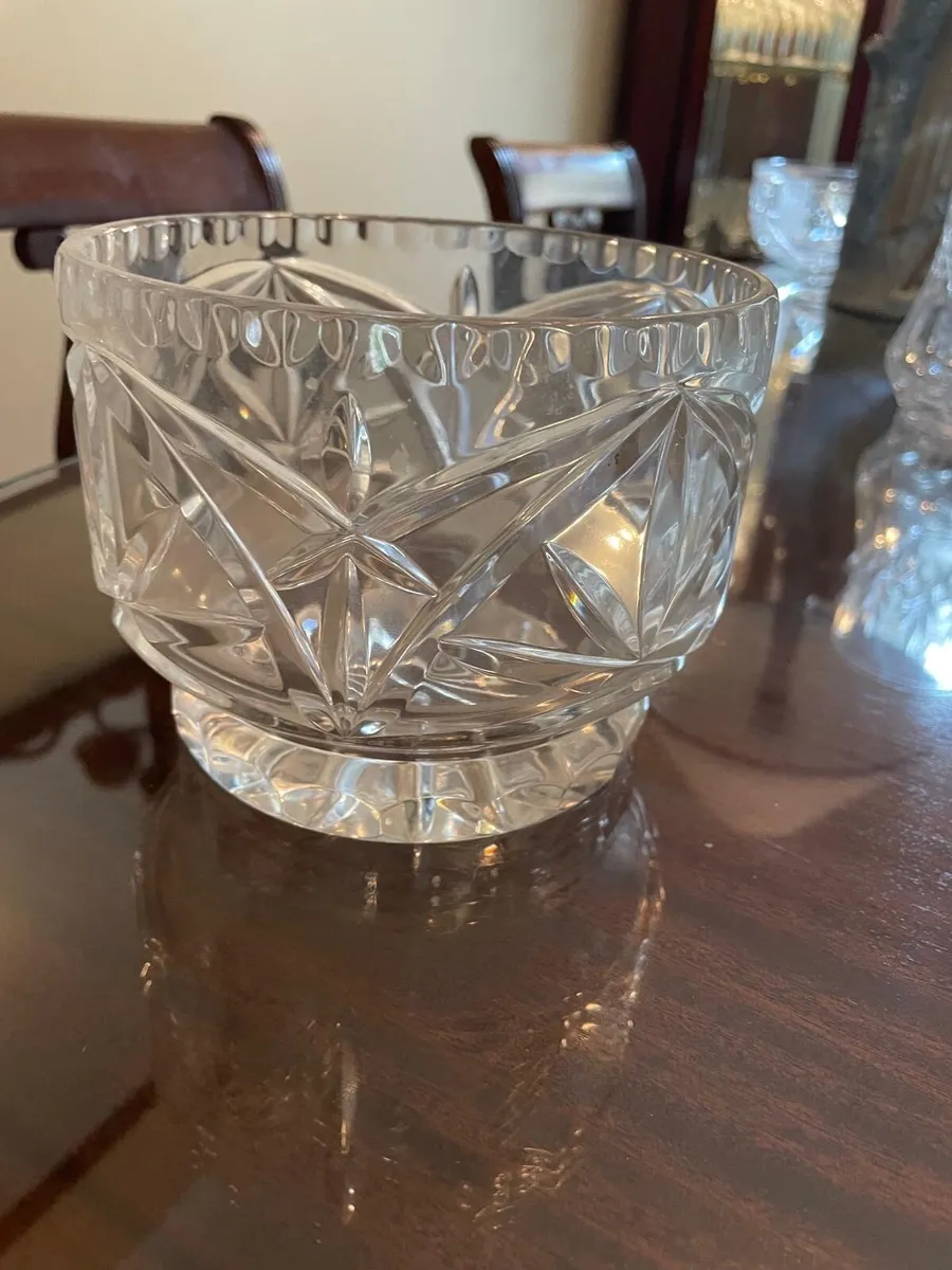 Small Vintage Cut Crystal Bowl – €30 - Image 2
