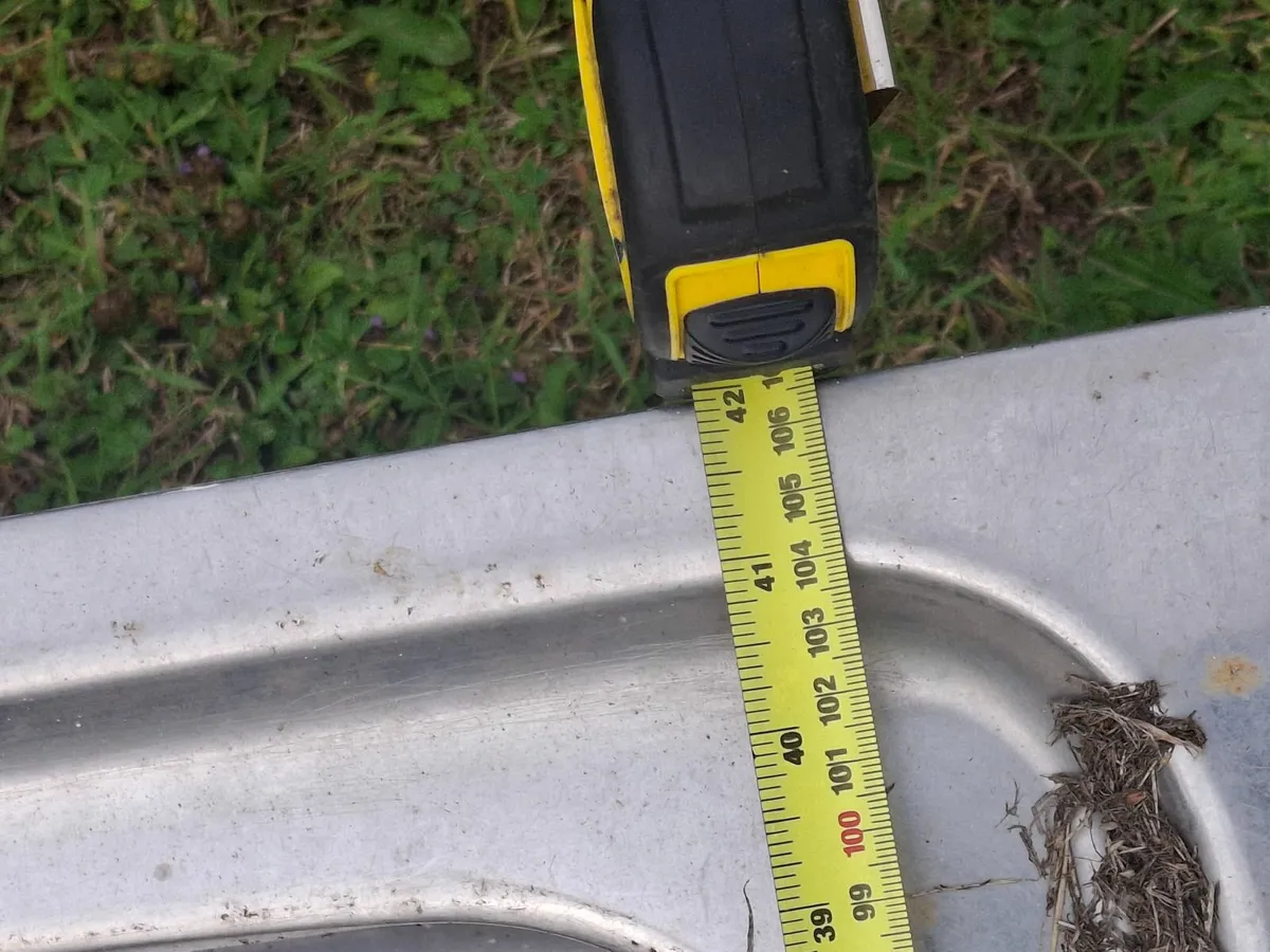 Kitchen sink - Image 1