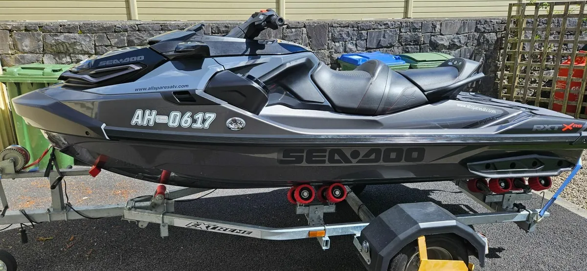 Jet Ski - Image 2