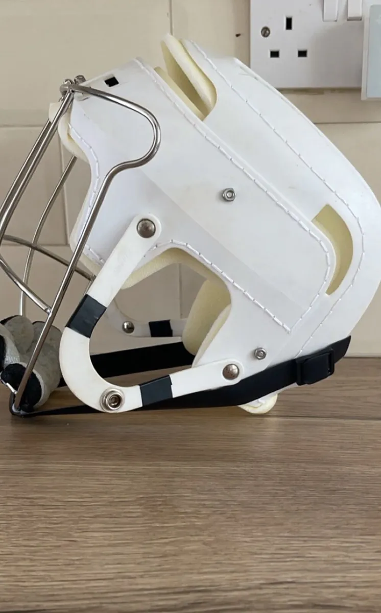 Looking for a new style helmet - Image 1