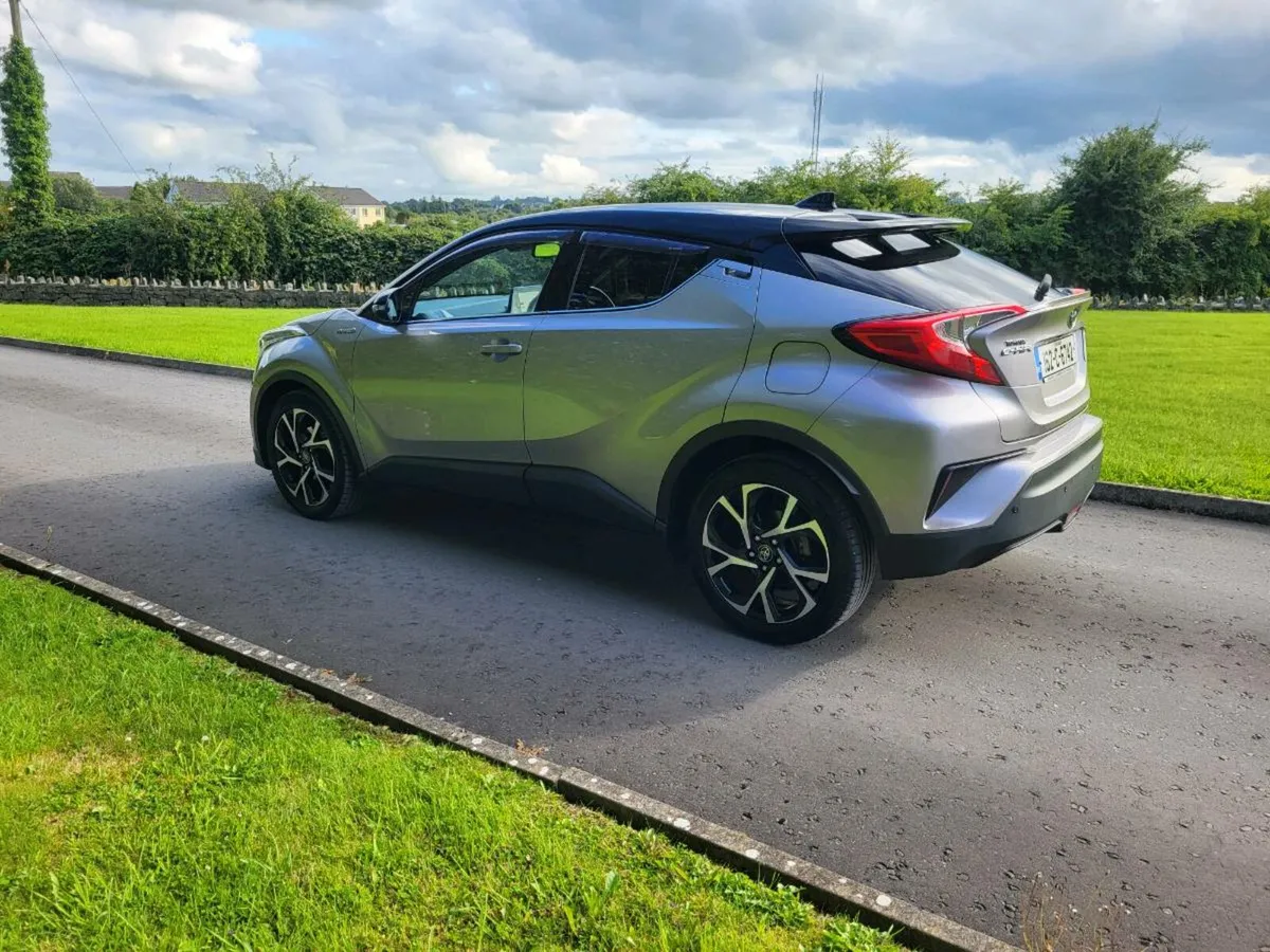 Toyota CHR SPORT HYBRID   LOW KMS - Image 4