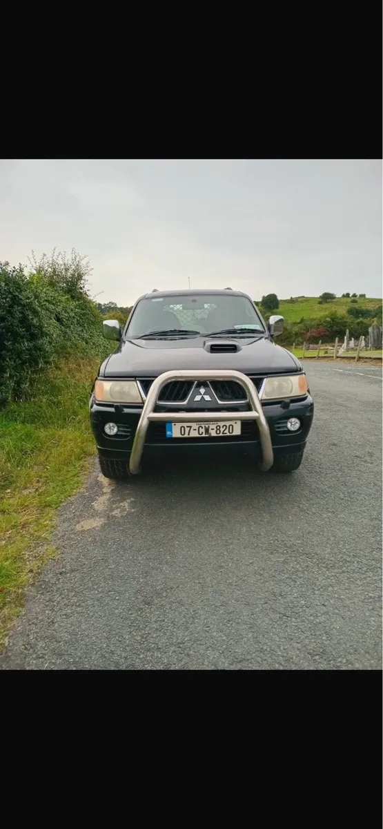 2007 Mitsubishi Pajero Sport - Image 1