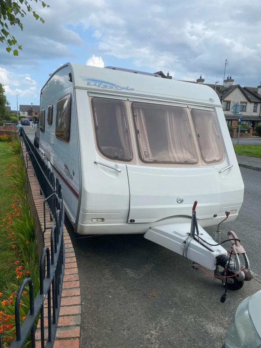 Caravan - Image 4