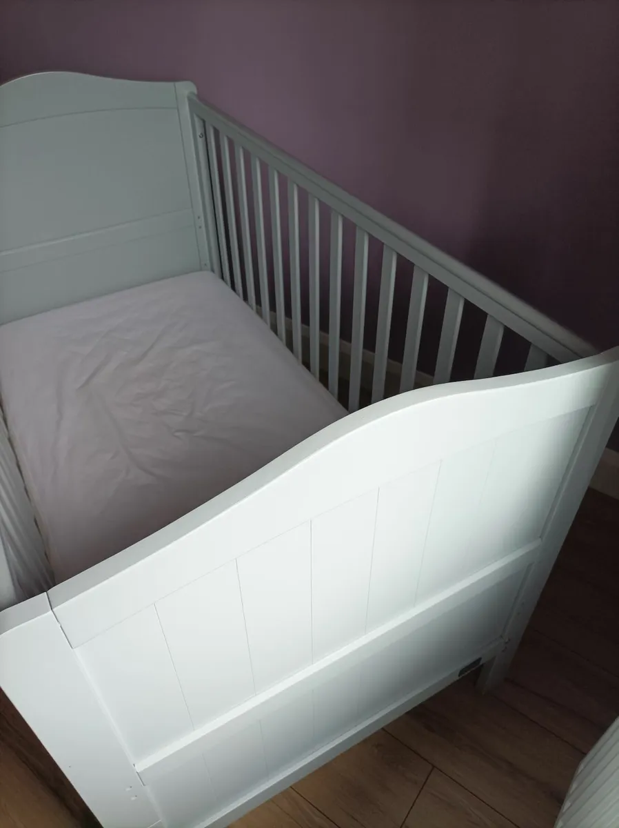 Cotbed & Mattress - Image 1