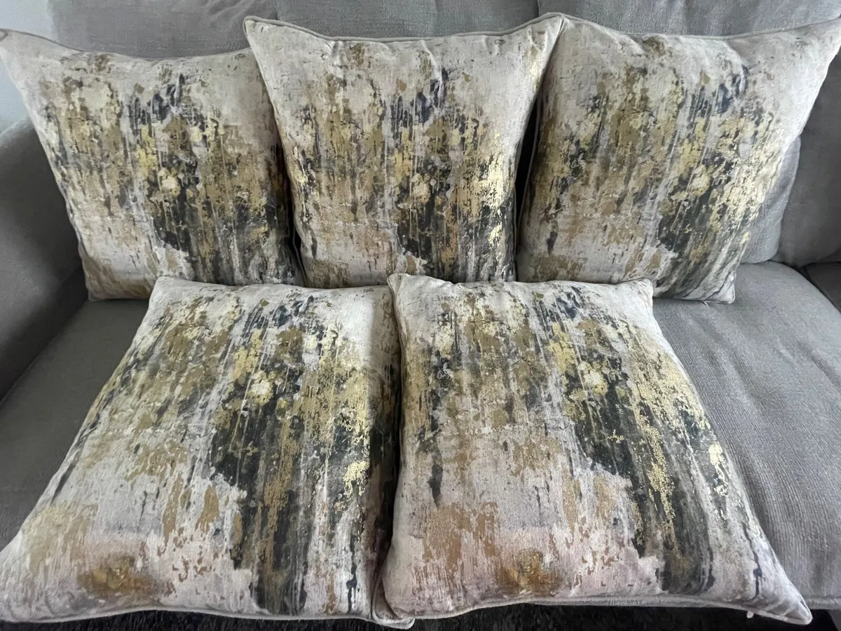 Cushions - Image 2