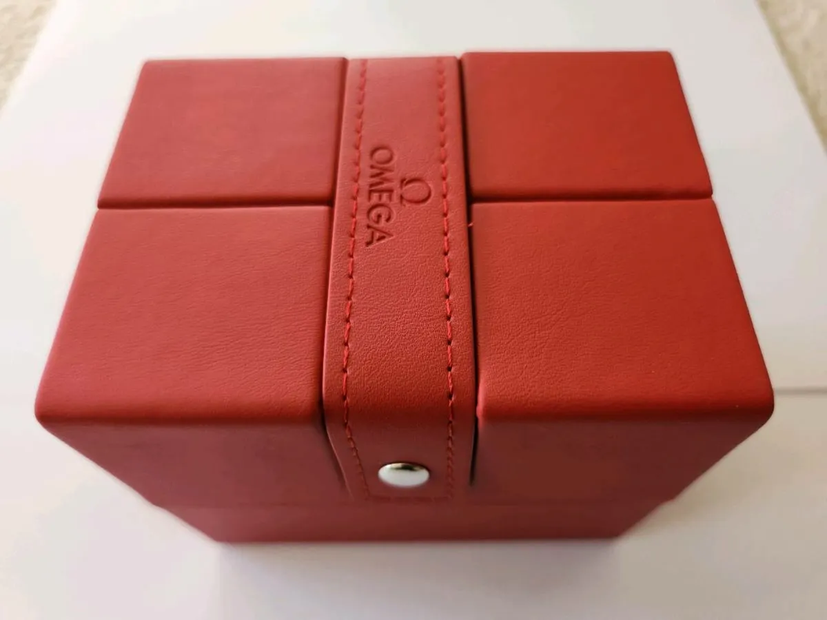 Brand new Omega watch presentation display travel - Image 2