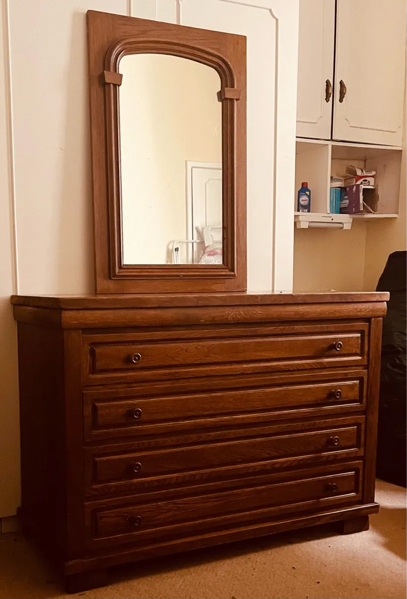 Oak Chest of Drawers & Matching Mirror - Image 1