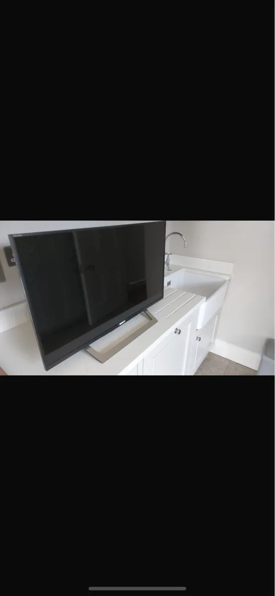 Sony 28 inch TV - Image 1
