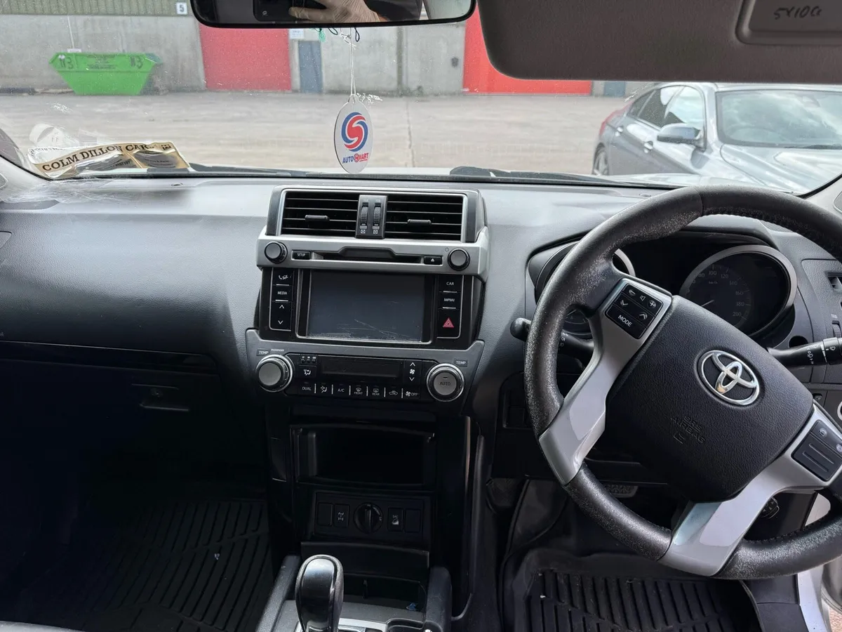 Toyota Land Cruiser 2016, Business Needs Repair - Image 2