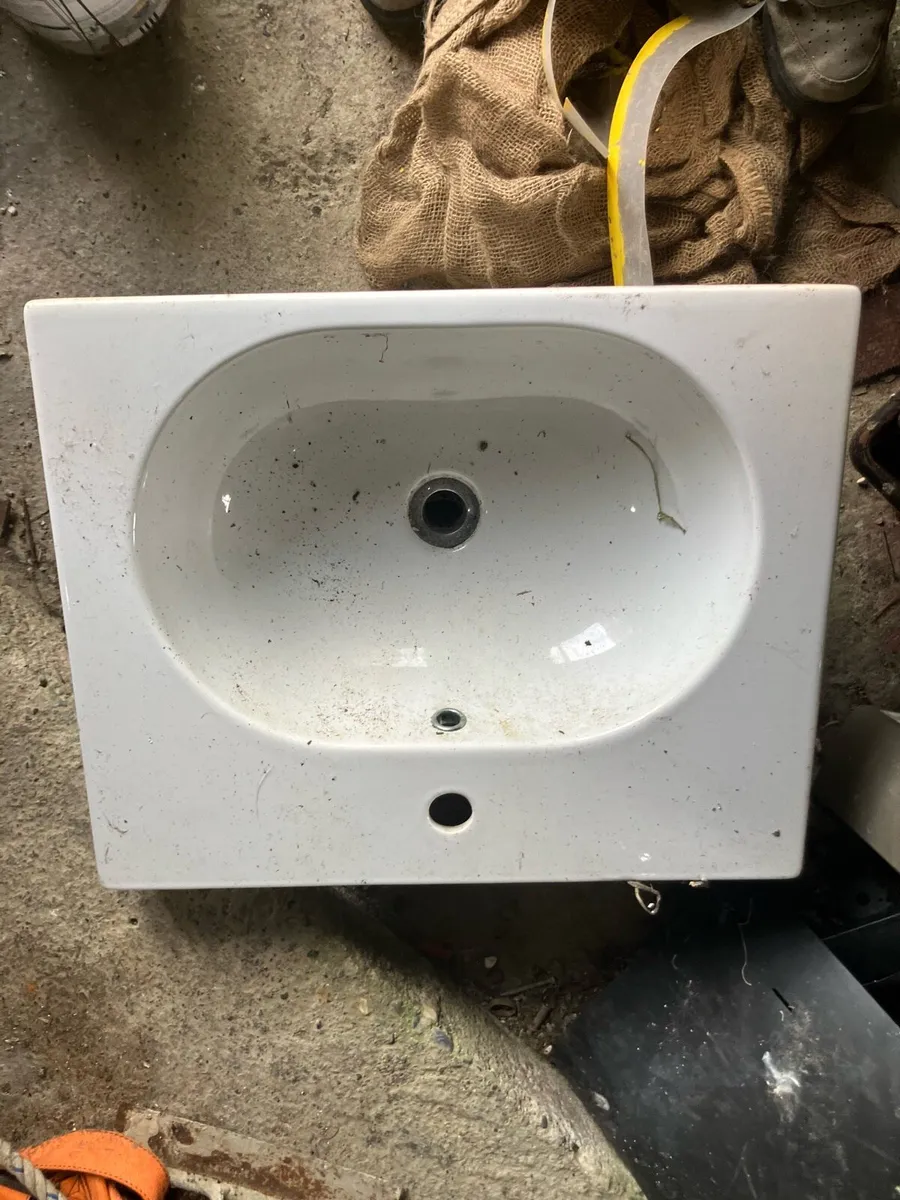 sink - Image 1