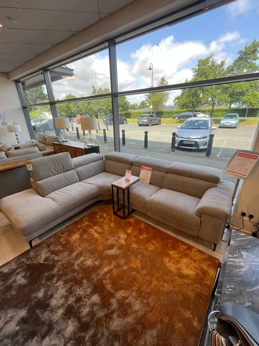 Darcy corner sofa - Image 3