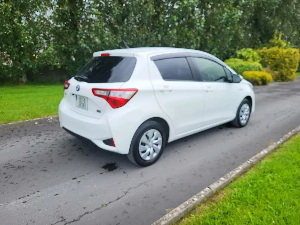 Toyota Vits  Hybrid Automatic. Low  kms - Image 2