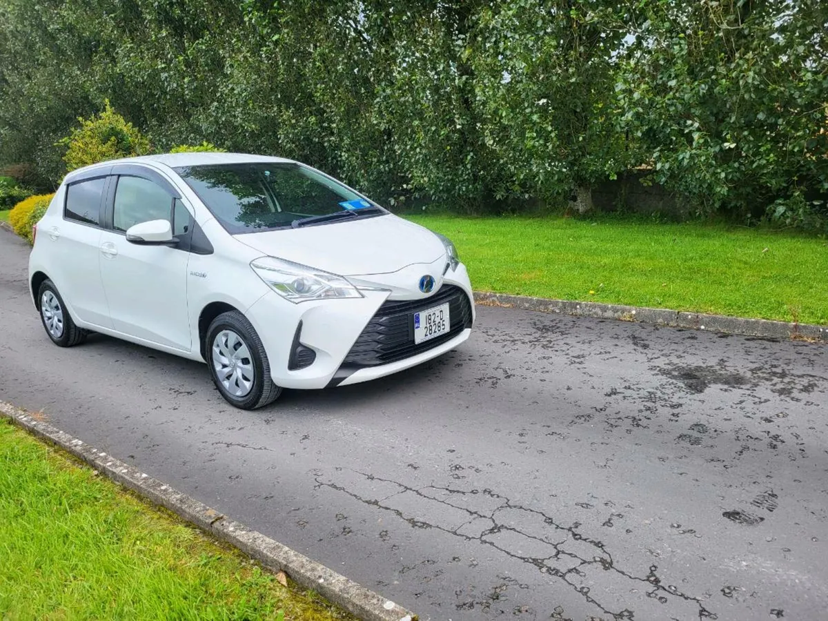 Toyota Vits  Hybrid Automatic. Low  kms - Image 4