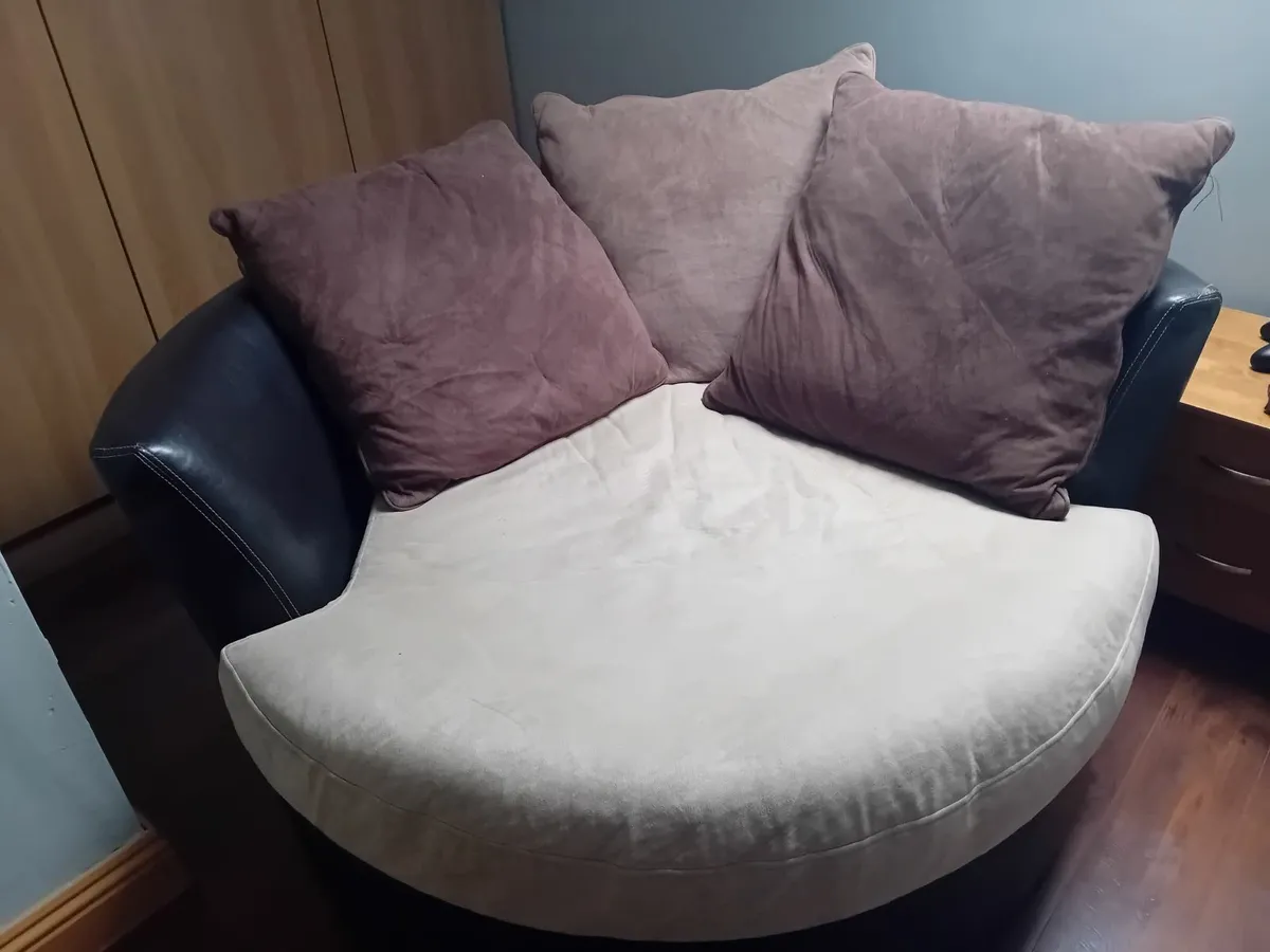 Couch and armchair - Image 1