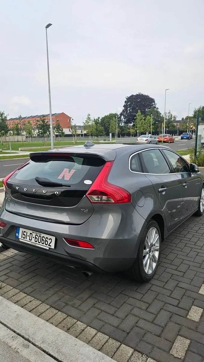 Volvo V40 2015 - Image 3
