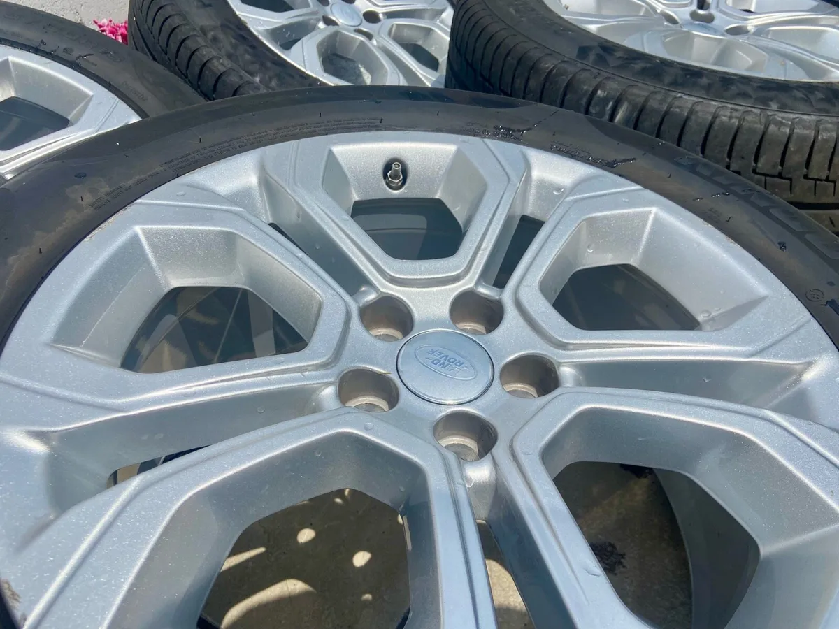 18" Alloy wheels Range Rover Evoque 2020 - Image 3
