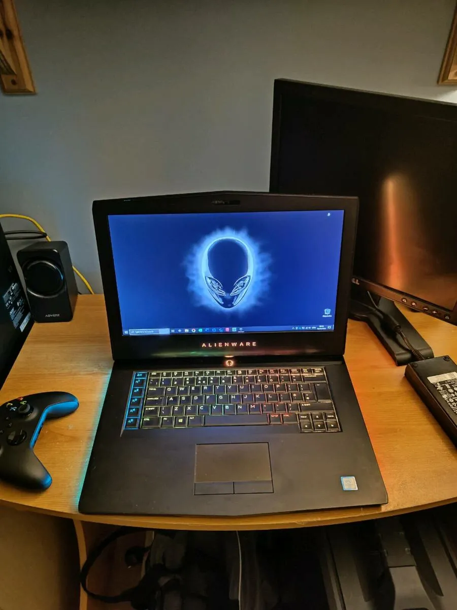 Alienware 15 R3 - Image 1